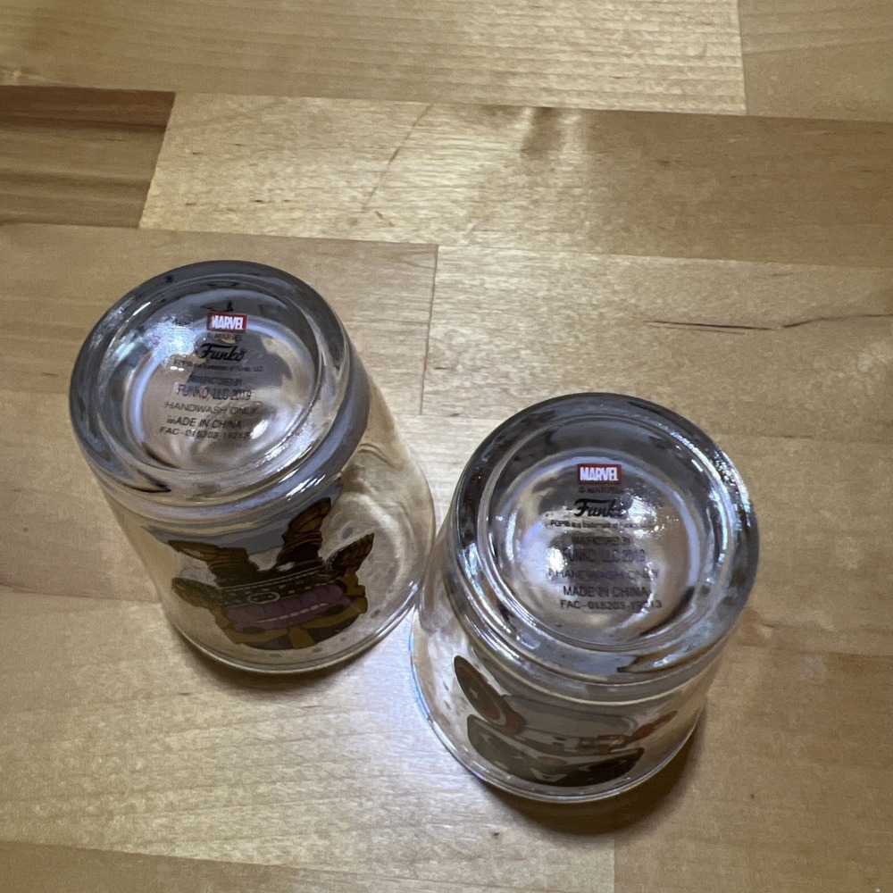 Funko Pop Marvel Thanos & Captain America Holidays Shot Glass Set - Picture 4 of 6